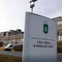 Seitens der Steiermärkischen Krankenanstaltengesellschaft (KAGes) hieß es, dass wegen der Pandemie derzeit ein Betretungsverbot für alle Spitalsareale gilt, und es für dieses nur unter bestimmten Auflagen Ausnahmen gibt. 