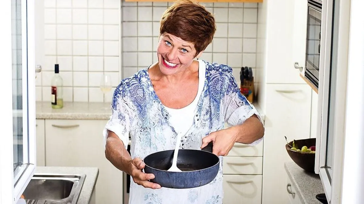 Dagmar Tscherko als Shirley Valentine im gleichnamigen Einpersonenstück