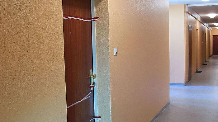 Die Eingangstür der Wohnung des Mordopfers