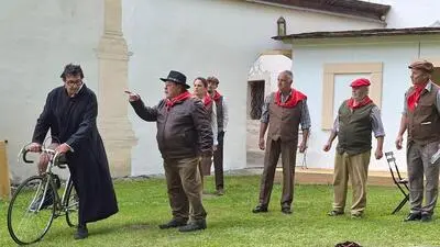 Don Camillo und Peppone treten beim Klösterle auf