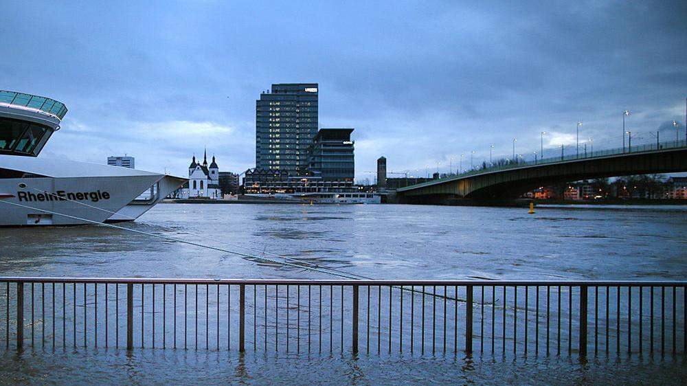 Hochwasser am Rhein in Köln