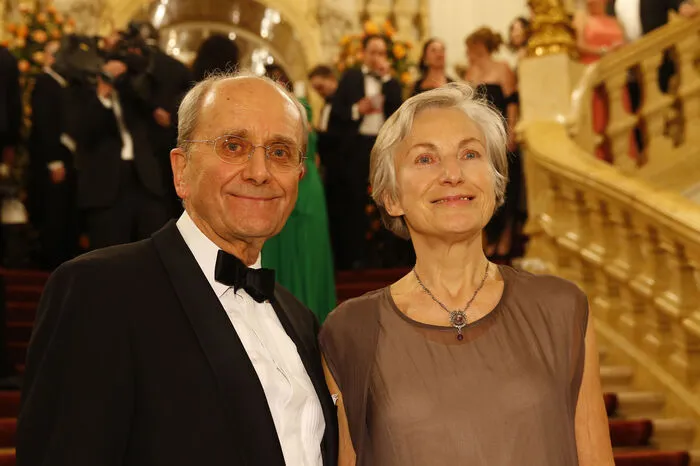"Als Ehemann bringe ich ein Opfer für die Allgemeinheit." - Gunter Griss unterstützte seine Frau und Bundespräsidentschaftskandidatin Irmgard Griss.