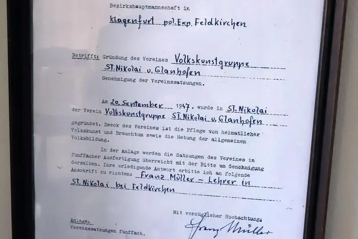 Übrings der Gründungsobmann der Dorfgemeinschaft im Jahr 1946 war der damalige Volksschullehrer Franz Müller.
Hier die Gründungsurkunde.
