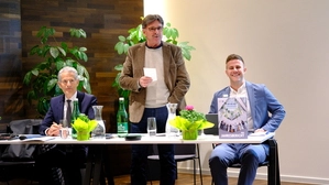 Kassier Hansjörg Mattersberger, RMO-Obmann Dietmar Ruggenthaler und RMO-Geschäftsführer Philipp Schlemmer bei der Generalversammlung in Lienz