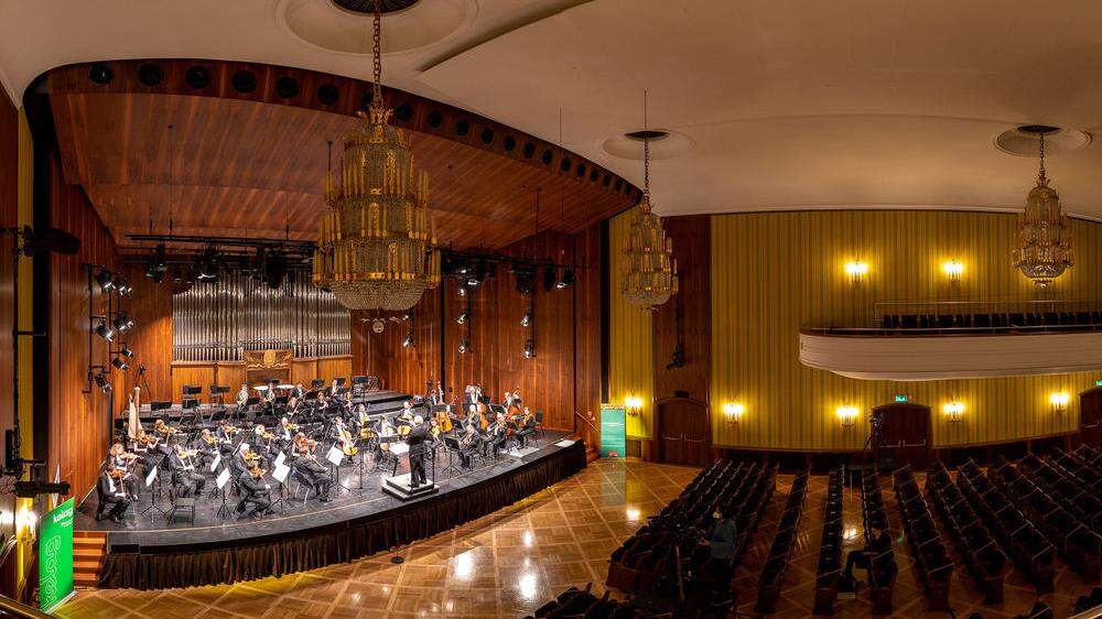 Der Wiener Concertverein spielte im Klagenfurter Konzerthaus fast ohne Publikum