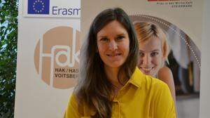 Autorin und Unternehmerin Blanka Vötsch hielt im Rahmen des Womanday an der HAK Voitsberg einen Vortrag über Zeitmanagement