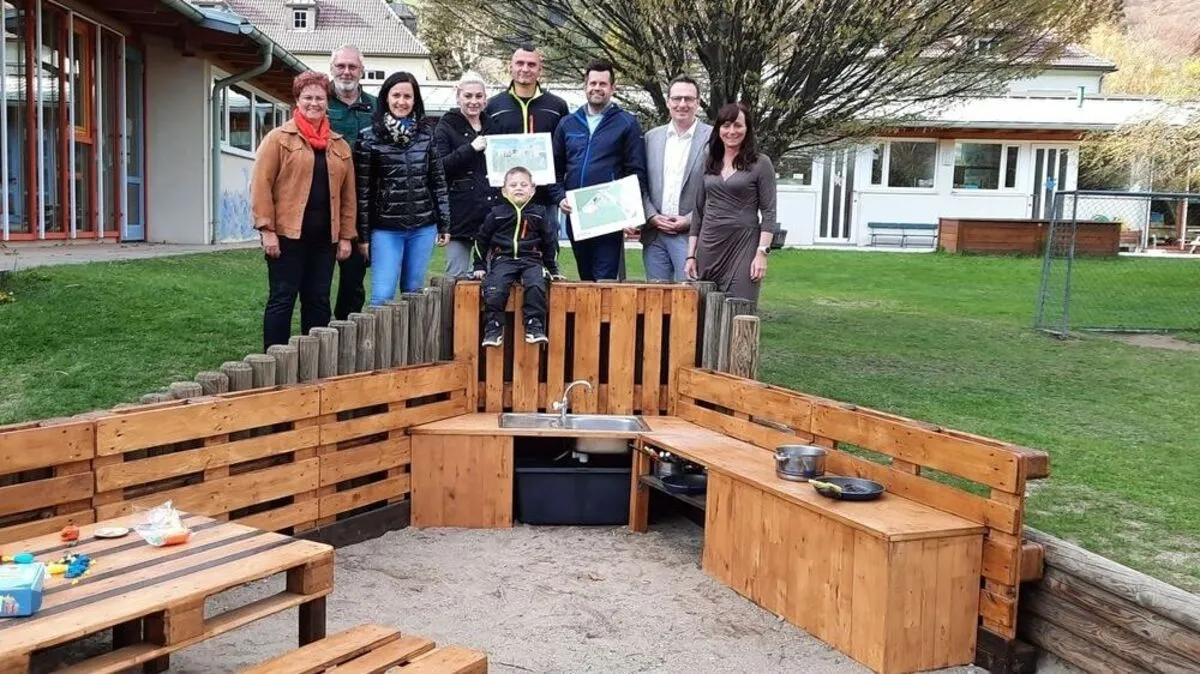 Andrea Scherzer, Werner Wieser, Michaela Wallner, Julia Wieser, Christian Wieser, Kilian Wieser, Christian Faschauner, Michael Maier und Melanie Golob (von links)