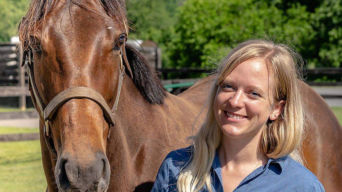 &quot;Es macht mir so viel Spaß. Es ist mein absoluter Traumjob.&quot; Die angehende Pferdechirurgin Teresa Hopfgartner fühlt sich im OP-Saal besonders wohl