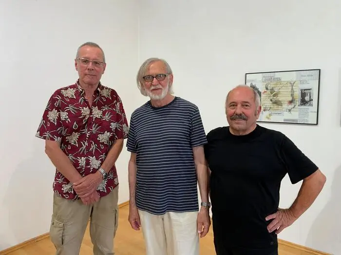 V.l.n.r.: Kunsthistoriker Wenzel Mracek, Franz Dampfhofer und Kurator Klaus-Dieter Hartl in der Galerie Marenzi