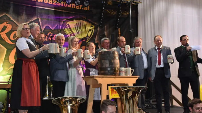 Die Verantwortlichen der Obermurtaler Brauereigenossenschaft verkündeten schon frühzeitig, dass es diesmal der "beste Bock" aller Zeiten sein würde. Davon konnten sich die Besucherinnen und Besucher des Bockbieranstichs 2022 auch selbst überzeugen.