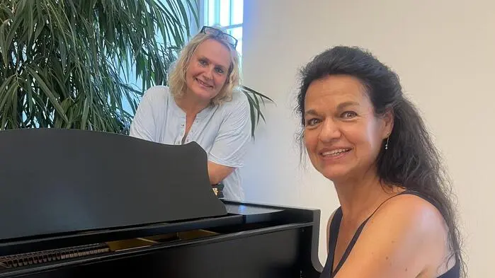 Daniela Treffner und Daniela Kavalari bei der Probe an der Gustav Mahler Universität