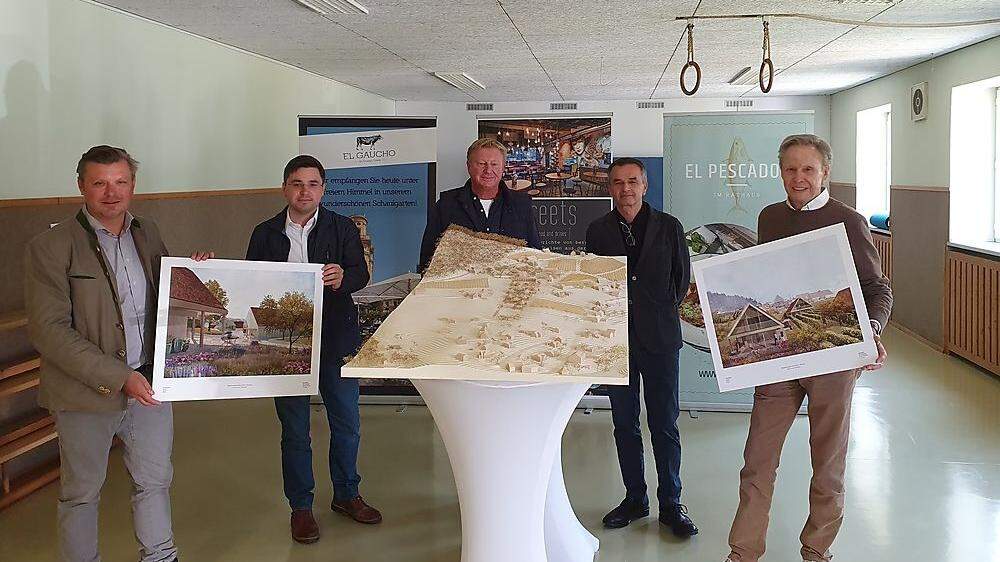 Stehen hinter dem Projekt: Christof Widakovich, Gernot Röck, Franz Grossauer, Architekt Hans Gangoly und Peter Kraus
