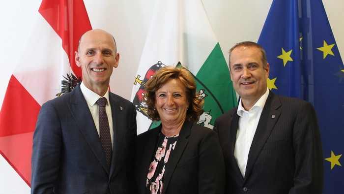 Landesrat Willibald Ehrenhöfer, AC-Chefin Christa Zengerer, SFG-Geschäftsführer Christoph Ludwig: „Wertschöpfung in der Steiermark sichern“