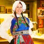 Handwerkliches Können und überliefertes Wissen sind nötig, um die Gailtaler Tracht herzustellen und anzuziehen