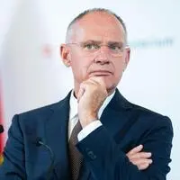 Innenminister Gerhard Karner (ÖVP) will weiterhin keine Angaben zu laufenden Verhandlungen mit Drittstaaten machen. 