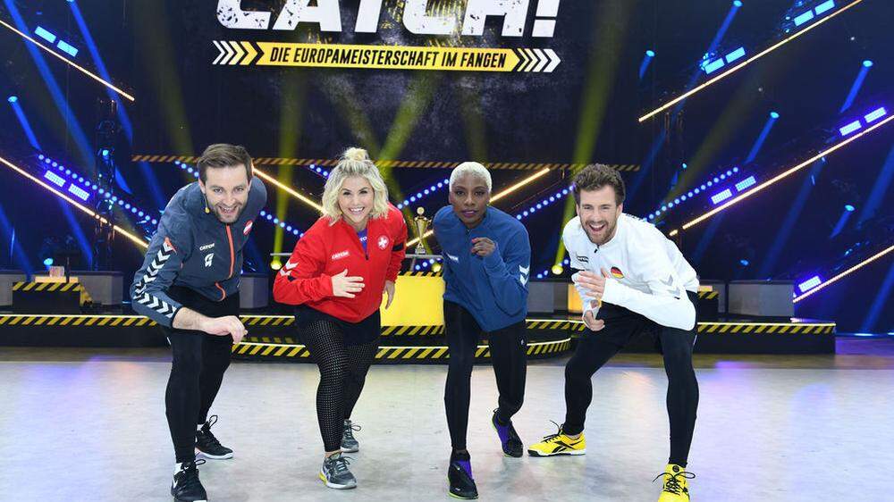 Teamchefs der vier Länder bei „Catch!“: Josh für Österreich, Beatrice Egli, Nikeata Thompson und Luke Mockridge (von links)