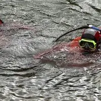 Das Bergen von Leichen ist für jeden Einsatztaucher eine Herausforderung (Symbolbild)