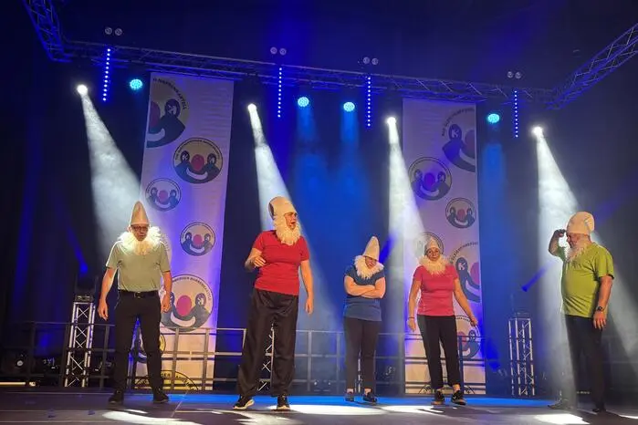 Das Repertoire war groß: „Faschingswichtel“ nahmen in einem Lied die österreichische Politik aufs Korn, ...