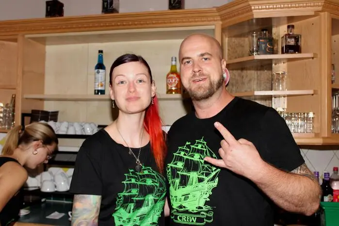 Diandra Lechner und Ronny Hohl vom Steiramichl verköstigten die Besucher in ihrem Lokal in den Stadtsälen.