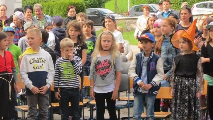 Die Volksschule Eisenerz lud zu ihrem Sommerfest ein. Alle Klassen zeigten mit einem bunten und abwechslungsreichen Programm ihr Können.