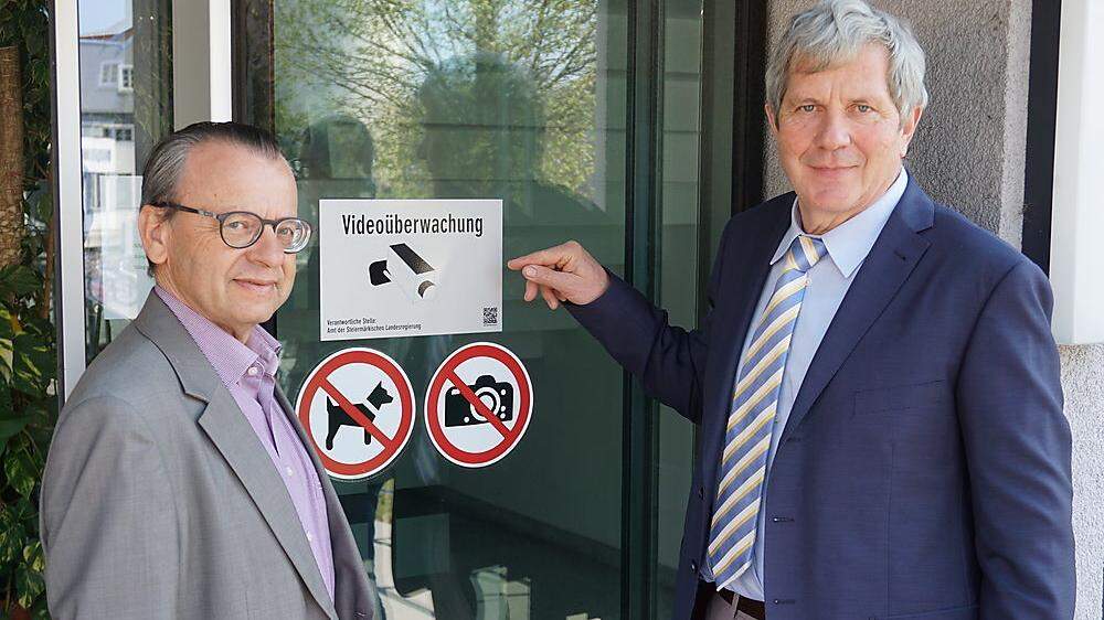 Amtsleiter Peter Rechberger und Bezirkshauptmann Max Wiesenhofer wollen trotz allem für ein &quot;offenes Haus&quot; sorgen.