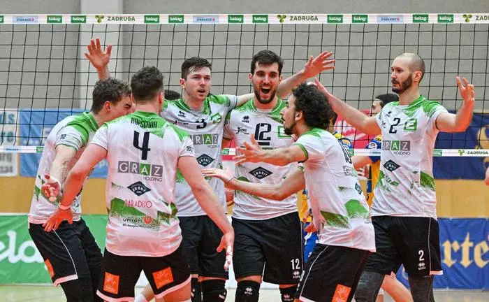 BLEIBURG,AUSTRIA,02.MAR.24 - VOLLEYBALL - AVL, Austrian Volley League, SK Aich/Dob vs UVC Graz. Image shows the rejoicing of Graz.
Photo: GEPA pictures/ Avni Retkoceri