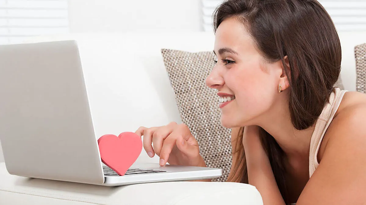 Selbst bei Widerruf fallen bei Online-Singlebörsen oft hohe Kosten an (Symbolbild)