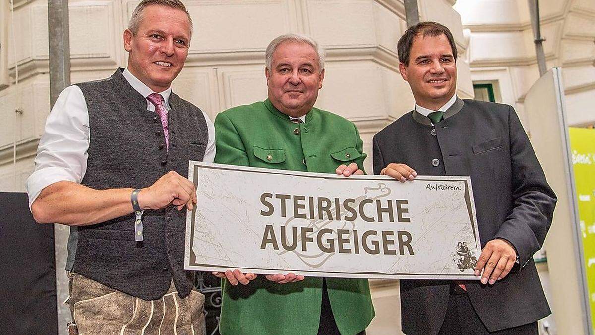 Offiziell spielt der Wahlkampf im Vorwahljahr keine Rolle. Doch die Parteichefs von FPÖ, ÖVP und SPÖ rüsten für einen Dreikampf um die Spitze