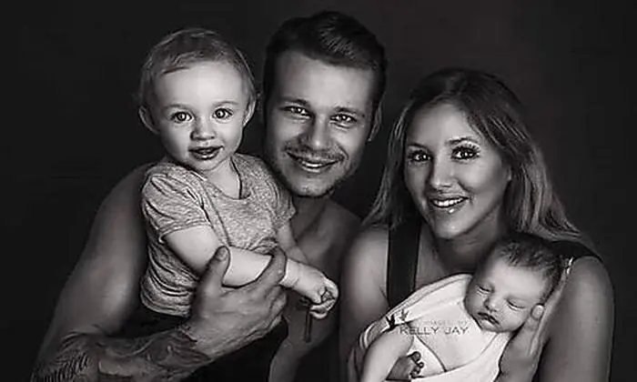 Daniel Bachmann mit Frau, Sohn und Tochter