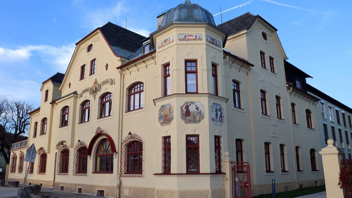 Das Antoniusheim beherbergt den größten Kindergarten der Stadt Feldkirchen, betrieben von der Caritas