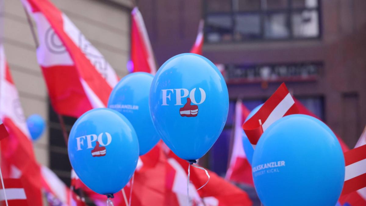 Die FPÖ ist eng in die Republik integriert