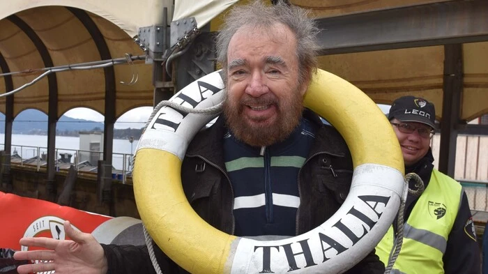 Samstag in der Früh begann der ganztägige Tag der offenen Tür in der Werft in der Ostbucht des Klagenfurter Wörthersees. Der Spezial-Flohmarkt lockte wieder mit Raritäten, Kinder konnten sich schminken lassen, die Hochzeitsausstellung präsentierte Torten und Kleider und die Schiffe brachten die Gäste kostenlos über den See. Erstmals waren auch die Seefahrten von Klagenfurt bis Velden im Zweistundentakt im Gratisangebot der Wörthersee Schifffahrt.