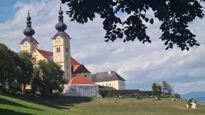 Der geplante Friedpark ist im nördlichen Bereich der Loretowiese – bei den Kreuzwegstationen – vorgesehen