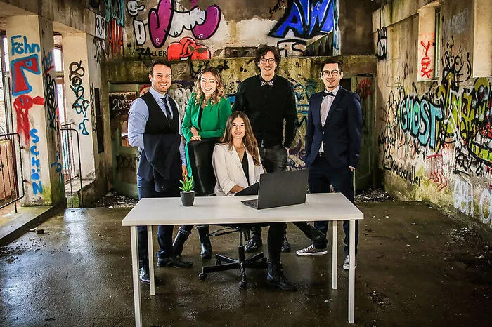 Das Grazer Start-up Teamazing bietet neben eigens entwickelten Spielen für Weihnachtsfeiern und Sommerfeste auch Unterhaltungstools für Workshops und Teambuidlings. Das massiv nachgefragte Angebot ist zwar für „echte“ Treffen konzipiert, funktioniert aber auch für digitale Meetings.