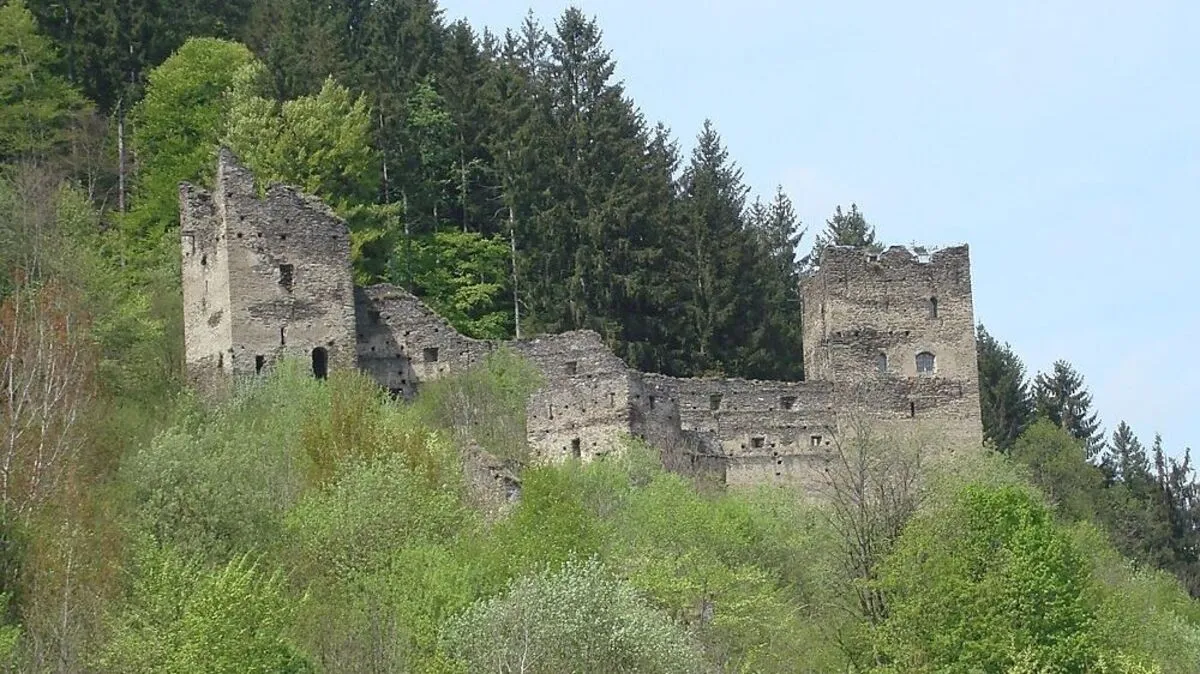 Der Rotturm in Friesach soll einen neuen Besitzer bekommen