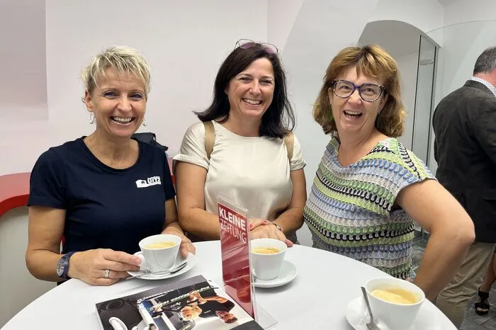 Mit dabei waren Kornelia Löscher und Jutta Köhldorfer vom Autohaus Uitz sowie Petra Nistl (Mitte), Stellvertreterin von AMS-Leiter Edmund Hacker