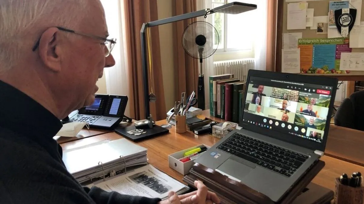 Da Erzbischof Franz Lackner Kontakt zu einem Corona-Infizierten hatte, findet die Versammlung dieses Mal wieder online statt. 