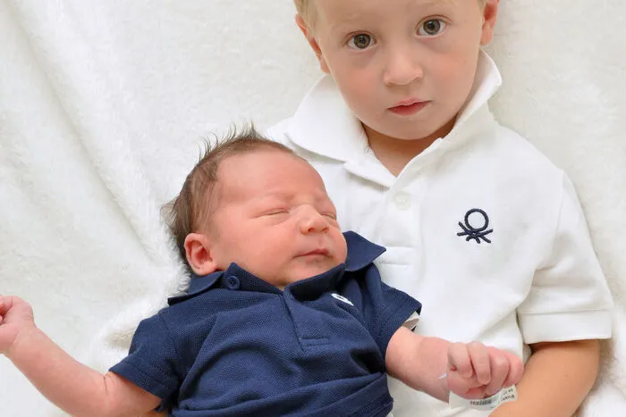 Christoph (3650 g, 55 cm) kam am 9. August um 15.10 Uhr zur Welt. Mit Bruder Lukas wird er in Villach aufwachsen, wo Mama Katharina und Papa Wolfgang Winkler leben.