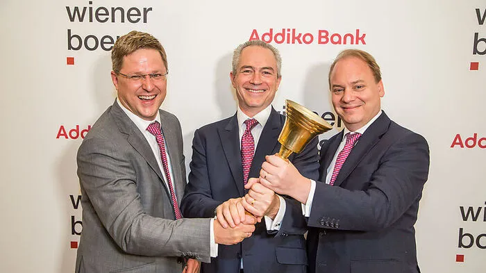 Addiko: Die Vorstände Csongor Nemeth, Razvan Munteanu und Johannes Proksch beim jüngst erfolgten Börsengang in Wien