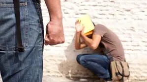 Bild zeigt Gewalt unter Schülern