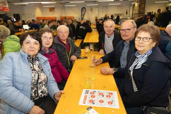 Neben dem Austausch stand auch die Sortimentsvielfalt im Mittelpunkt. Die Gäste konnten sich über ein breites Angebot sowie über die umfangreiche Leihwarenpalette informiere