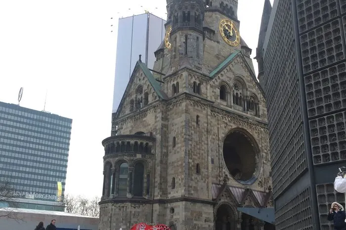 Der Weihnachtsmarkt ist weg. Die Narben blieben