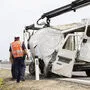 August 2022: Beim Versuch, einer Polizeikontrolle auf der Nordostautobahn (A6) beim Grenzübergang Kittsee (Bezirk Neusiedl am See) zu entkommen, hat sich ein Schlepper mit seinem überfüllten Fahrzeug überschlagen. Bei dem Unfall wurden drei Menschen getötet