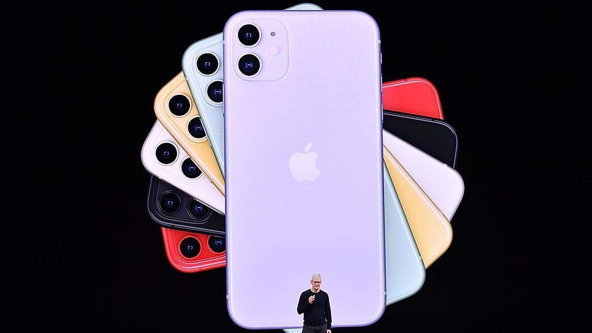 Apple-Chef Tim Cook bei der Präsentation neuer iPhones