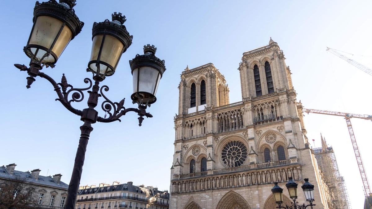 Die letzten Baukräne für Arbeiten an der Kathedrale Notre-Dame