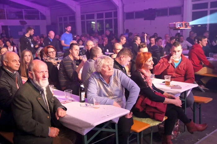 Und die Fans waren nicht ausgeblieben. 