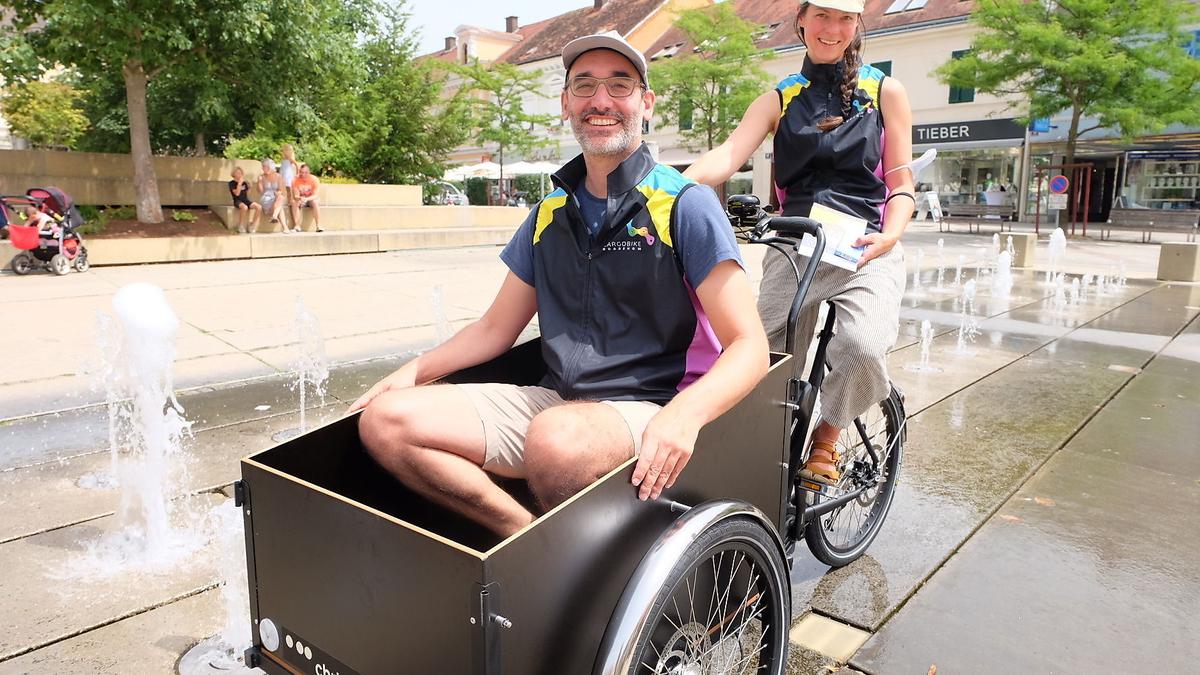 Das Team der Cargobike Roadshow machte am Gleisdorfer Hauptplatz Halt