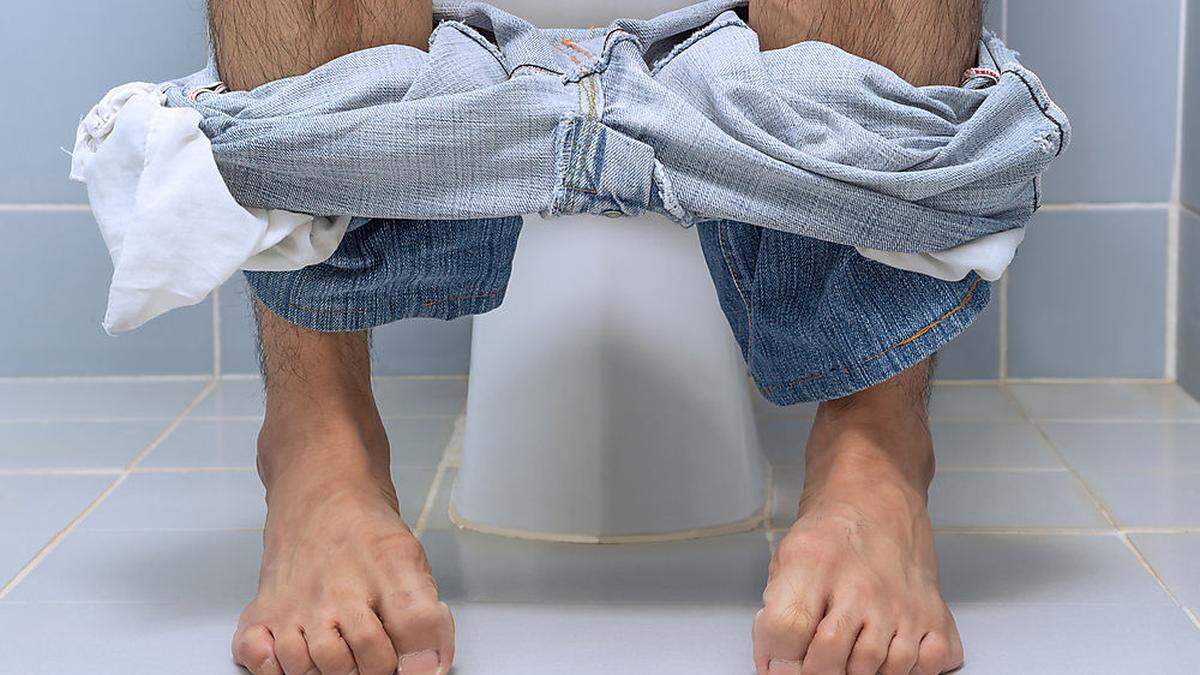 Pinkeln in der Toilette: Sicherer und wohl auch versichert