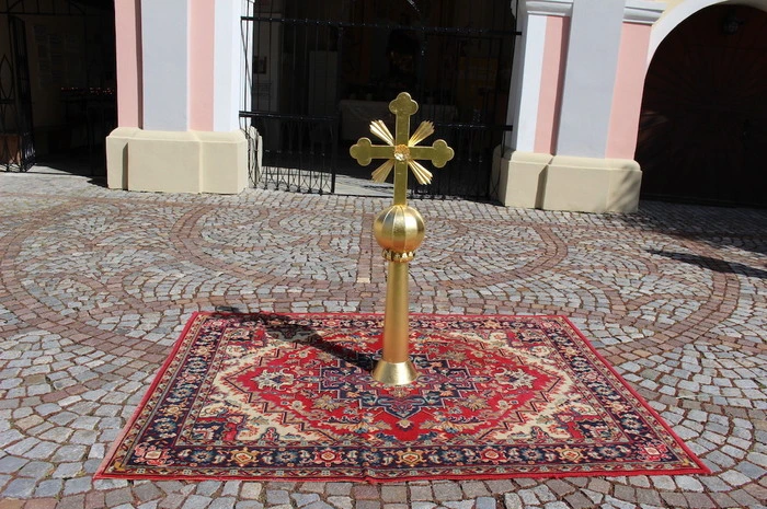 Den Gottesdienst umrahmte der Kirchenchor, die Musikkapelle spielte zum Frühschoppen auf und die Volkstanzgruppe Pinggau sorgte für weitere Unterhaltung.