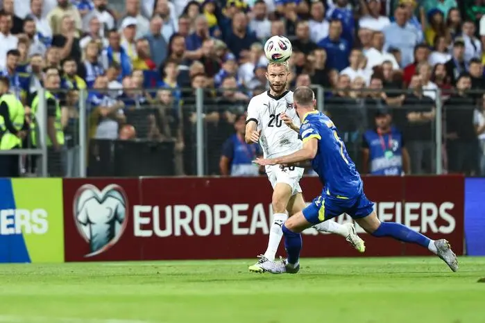 Konrad Laimer 4 - Arbeitete auf der rechten Seite gewohnt hart und schaltete sich immer wieder in die Offensive ein. Wurde mit dem Tor zum 2:1 belohnt und ließ auch danach nicht locker.